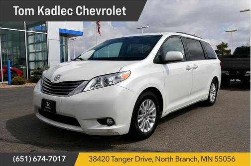 2016 Toyota Sienna XLE