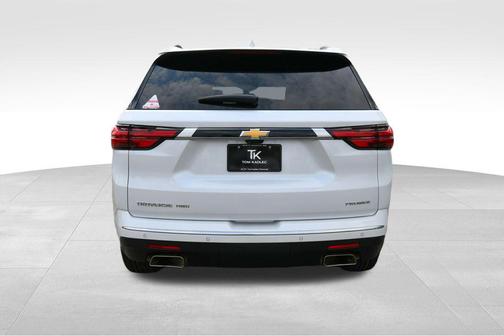 Pear 2023 Chevrolet Traverse Premier