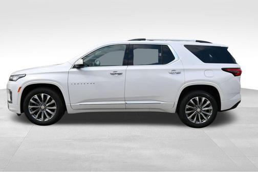 Pear 2023 Chevrolet Traverse Premier