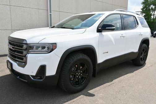 2023 GMC Acadia AWD AT4