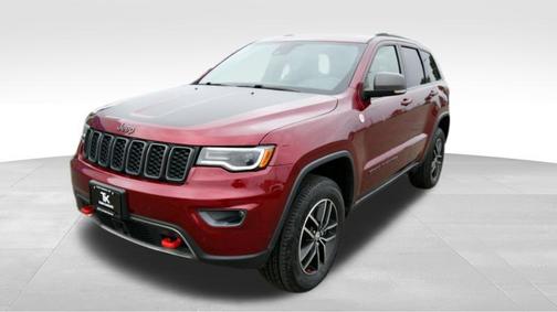 Velvet Red Pearlcoat 2018 Jeep Grand Cherokee Trailhawk
