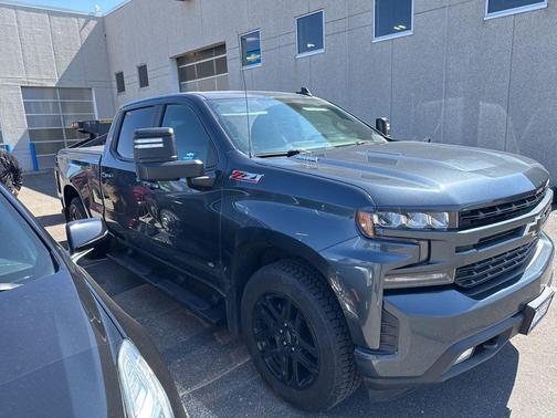 Shadow Grey Metallic 2021 Chevrolet Silverado 1500 RST
