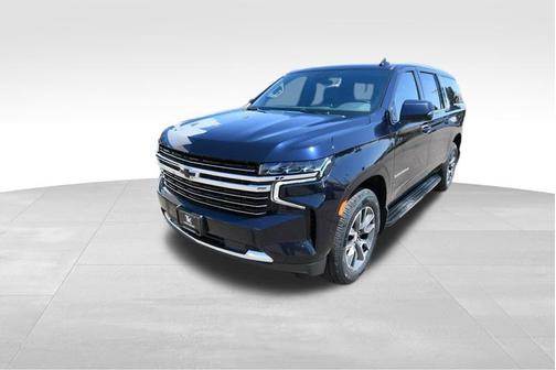 Midnight Blue Metallic 2023 Chevrolet Suburban LT