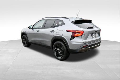 Sterling Gray Metallic 2026 Chevrolet Trax FWD ACTIV