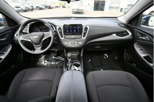 2022 Chevrolet Malibu FWD LT