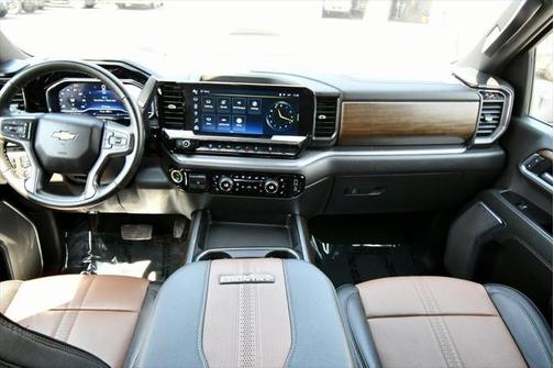 2025 Chevrolet Silverado 3500 High Country