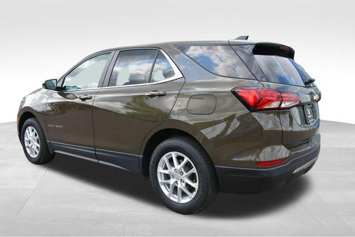 Bronze Metallic 2024 Chevrolet Equinox 1LT