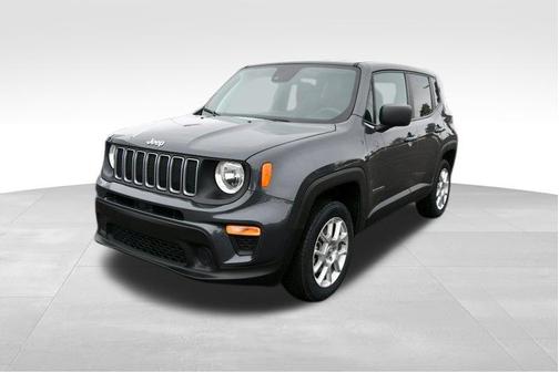 Graphite Gray 2023 Jeep Renegade Latitude