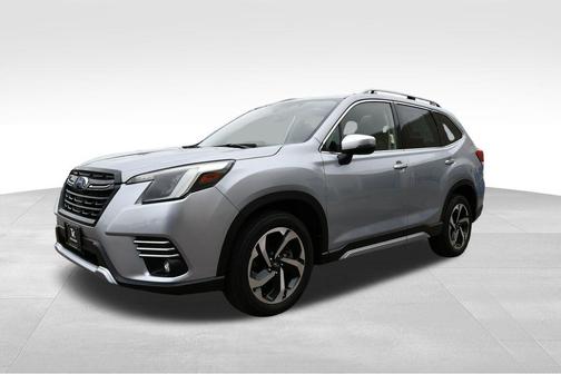 Ice Silver Metallic 2023 Subaru Forester Touring