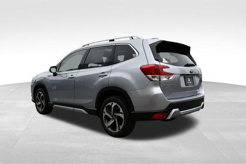 Ice Silver Metallic 2023 Subaru Forester Touring