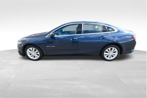 Northsky Blue Metallic 2022 Chevrolet Malibu FWD LT