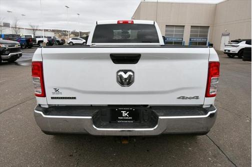 2024 RAM 3500 Big Horn Crew Cab 4x4 8' Box