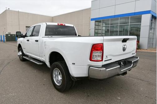 2024 RAM 3500 Big Horn Crew Cab 4x4 8' Box