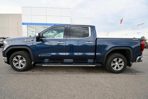 2022 GMC Sierra 1500 SLT