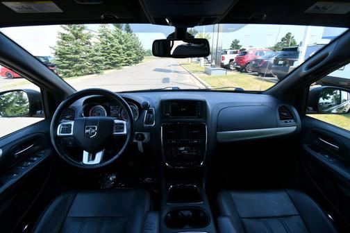 Granite Pearlcoat 2018 Dodge Grand Caravan GT