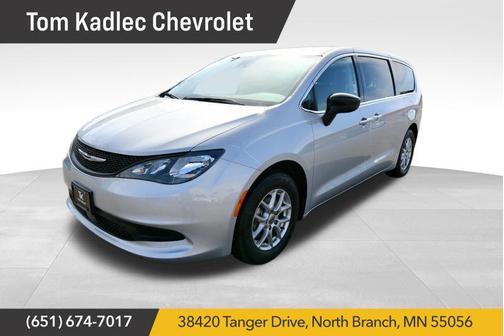 Silver Mist Clearcoat 2024 Chrysler Voyager LX