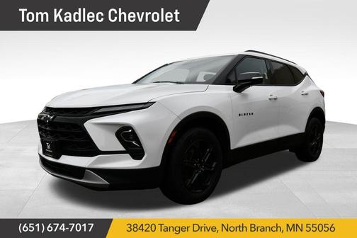 Iridescent Pearl Tricoat 2024 Chevrolet Blazer RS