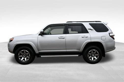 Classic Silver Metallic 2023 Toyota 4Runner TRD Off Road Premium