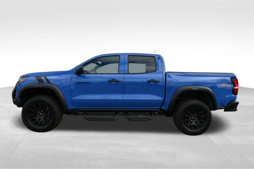 Reef Blue Metallic 2026 Chevrolet Colorado Trail Boss