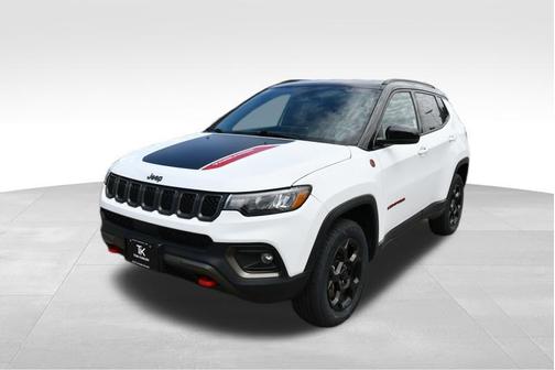 Bright White Clearcoat 2023 Jeep Compass Trailhawk