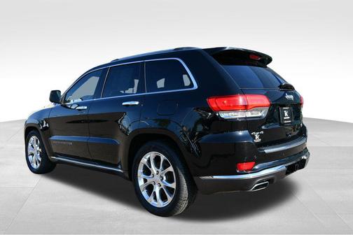 Diamond Black Crystal Pearlcoat 2020 Jeep Grand Cherokee Summit