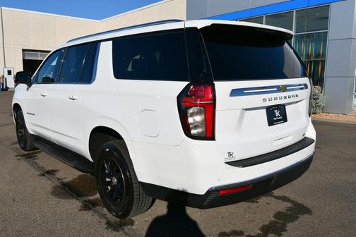2022 Chevrolet Suburban LT
