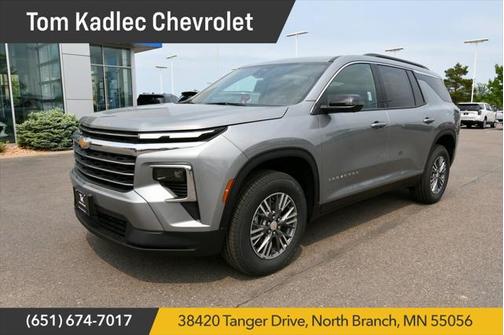 2025 Chevrolet Traverse LT