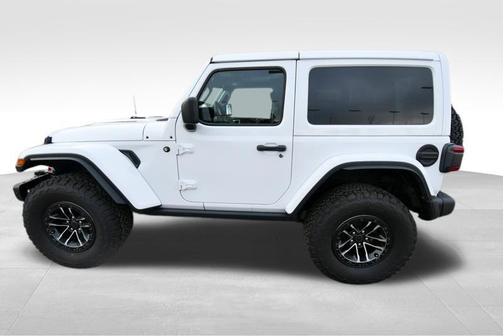 Bright White Clearcoat 2025 Jeep Wrangler Rubicon
