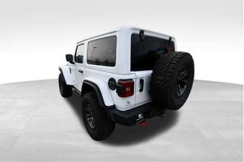 Bright White Clearcoat 2025 Jeep Wrangler Rubicon