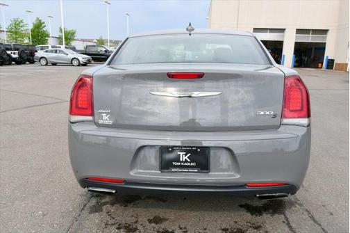 2017 Chrysler 300 S