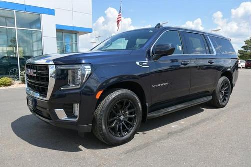 2022 GMC Yukon XL SLE