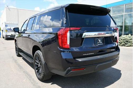2022 GMC Yukon XL SLE
