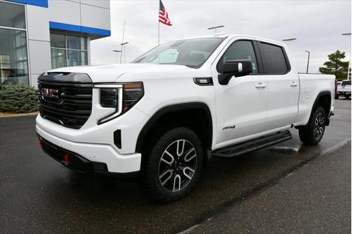 2023 GMC Sierra 1500 AT4
