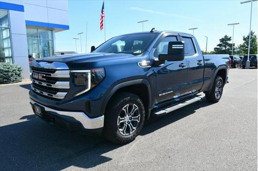2023 GMC Sierra 1500 SLE