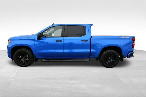 Riptide Blue Metallic 2025 Chevrolet Silverado 1500 Custom