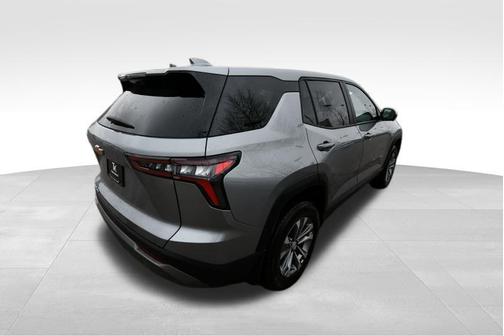 Sterling Gray Metallic 2026 Chevrolet Equinox 1LT