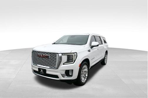 White Frost Tricoat 2023 GMC Yukon XL Denali