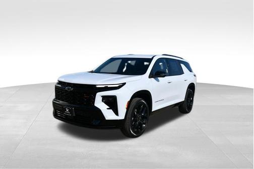 Polar White 2026 Chevrolet Traverse RS