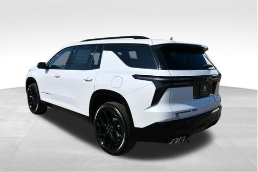 Polar White 2026 Chevrolet Traverse RS