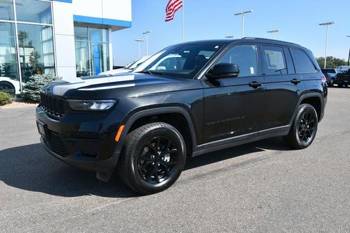2024 Jeep Grand Cherokee Altitude