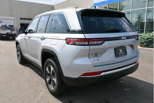 2022 Jeep Grand Cherokee 4xe Base