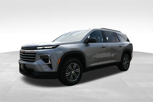 Sterling Gray Metallic 2026 Chevrolet Traverse LT