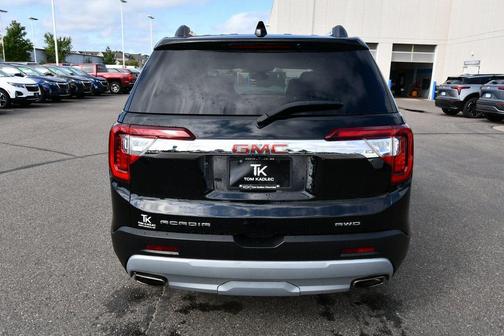 2023 GMC Acadia AWD SLT