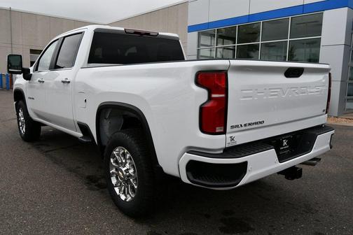2025 Chevrolet Silverado 3500 LT
