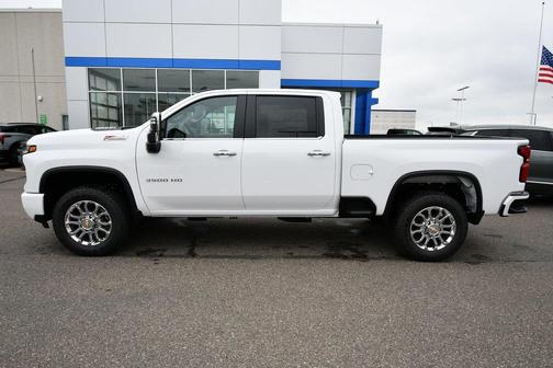 2025 Chevrolet Silverado 3500 LT