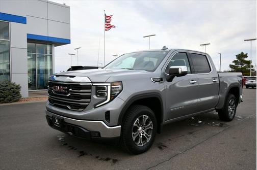 2024 GMC Sierra 1500 SLT