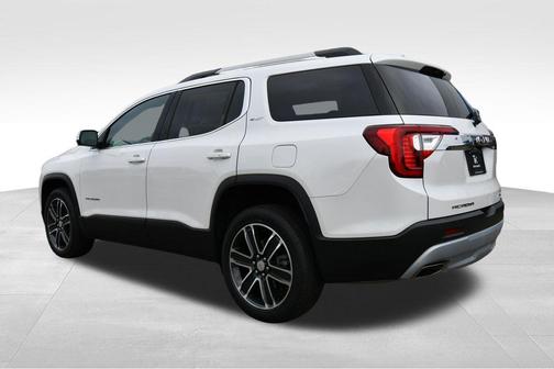 White Frost Tricoat 2023 GMC Acadia AWD SLT