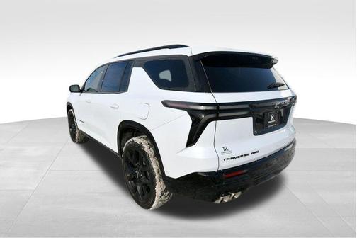 Polar White Tricoat 2026 Chevrolet Traverse RS