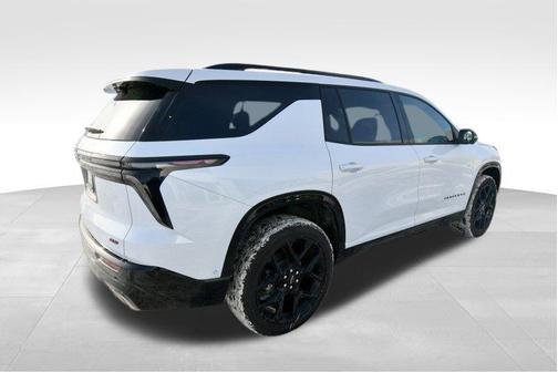 Polar White Tricoat 2026 Chevrolet Traverse RS