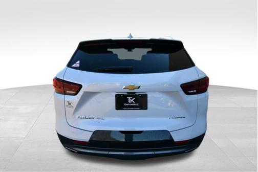 Iridescent Pearl Tricoat 2025 Chevrolet Blazer Premier